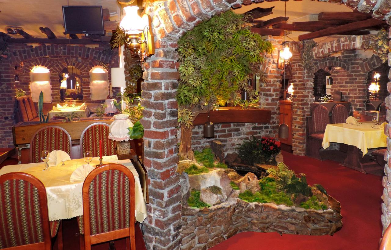 Hotel Restaurant Cristal 빈첸하임 외부 사진